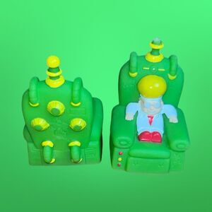 (2) 1999 Arbys Kids Meal Toy Mad Cy Boy Genius Lounge-O-Matic Pull Back Chair B2